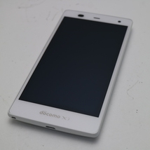 超美品 F-01F ARROWS NX ホワイト 即日発送 スマホ FUJITSU DoCoMo 本体 白ロム あすつく 土日祝発送OK_画像1