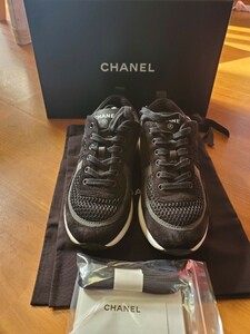 【極美品】CHANEL スニーカー 22P ココマーク ブラック、ホワイト、レザー、スエード