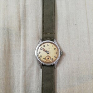 WW2 米軍 腕時計 TITAN スイス製 スモールセコンド アメリカ軍 手巻き ミリタリーウォッチの画像5