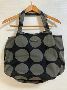 マリメッコキヴェット石ドット柄トートバッグmarimekko ユニクロコラボと同じデザイン