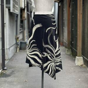 MAX MARA マックスマーラ 花柄 シルク 100% 巻き アシンメトリー スカート SKIRT MADE IN ITALY イタリア製 BLACK ブラック 系 サイズ 38