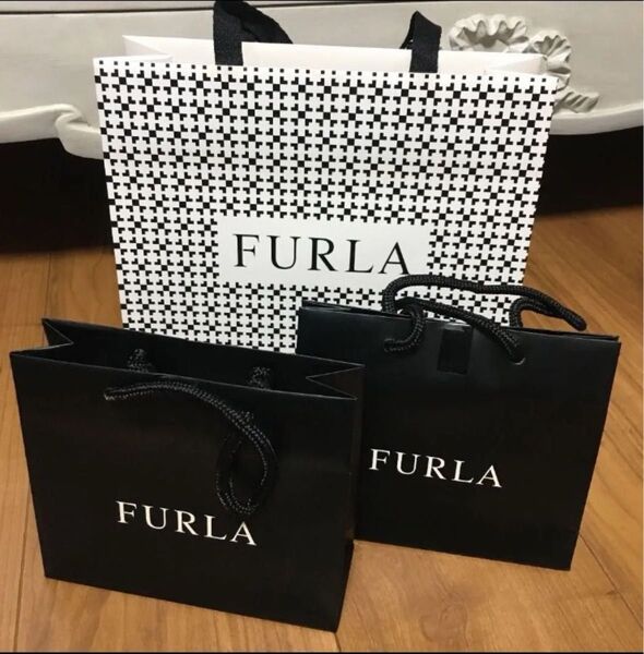 FURLA 紙袋 ショップバッグ