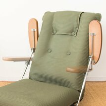 ポンプ式肘置き付き　落ち着きのあるベーシックな日本製座椅子　布張り　グリーン色_画像5