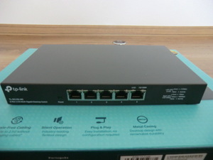 超美品　スイッチングハブ　TP-Link　5ポート　2.5Gbpsハブ　TL-SG105-M2