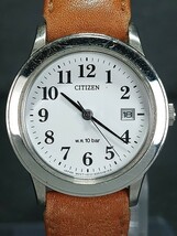 CITIZEN シチズン QUARTZ クォーツ メンズ 腕時計 アナログ カレンダー ホワイト文字盤 レザーベルト 新品電池交換済み 動作確認済み_画像1