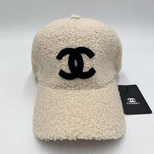 CHANEL シャネル【海外ノベルティ】非売品　キャップ ニット ハット　冬物　帽子 ココマーク　オフホワイト