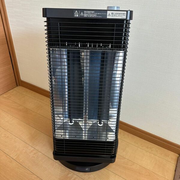 ダイキン　遠赤外線電気ヒーター　ERFT11XS-T　セラムヒート