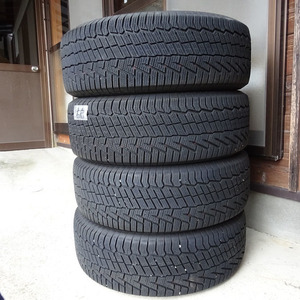 235/65R17 スタッドレス コンチネンタル North Contact NC6 Continental 中古4本　22年製造　