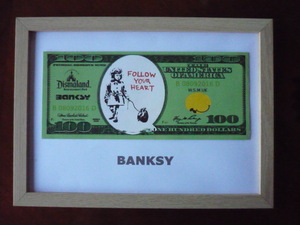 送料無料★バンクシー Banksy １００ドル ★真作保証★キャンバス生地★サインあり★Dismalandディズマランドの入場チケットあり1
