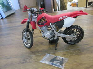 ■【54781】中古訳あり激安★HONDA　XR400　1/6スケール？　オフロードバイク　フィギュア　スタンド破損　ジャンク品■