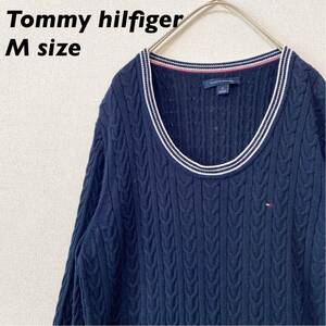 トミーヒルフィガー　ニット　セーター　ケーブル編み　刺繍ロゴ　男女兼用　Mサイズ　Tommy hilfiger フィッシャーマン　アランニット