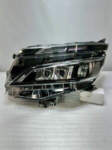 S-2356【レンズ美品】 ヴォクシー 左 ヘッドライト LED ZRR80W 後期 ICHIKOH 28-240 打刻:E 81170-28G70 TOYOTA 純正 12.20AM