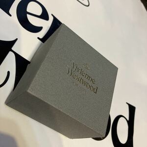 送料込●元箱のみ　正方形 アクセサリー用 Vivienne Westwood ヴィヴィアンウエストウッド ビビアン