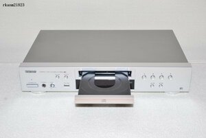 動作保証付き TEAC CD-P650-R/S シルバー PCM1791A mp3 iPod/iPhone USB ティアック 2019年製造 後期型