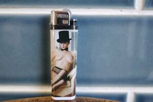 新品 NUDE LIGHTER セクシー 使い捨てライター ヌード アメリカ USA バラエティグッズ タバコ 喫煙 playboy ２４２