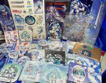 【ジャンク　まとめ】 初音ミク　雪ミク　SNOW MIKU セルフィースティック 新千歳空港限定 ビッグアクリルスタンド VOCALOID HATSUNE MIKU_画像3