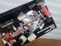 MINICHAMPS 1/43 VODAFONE McLAREN MERCEDES MP4-22 L.HAMILTON 2007 ミニチャンプス　マクラーレン　メルセデス　ハミルトン　ミニカー_画像6