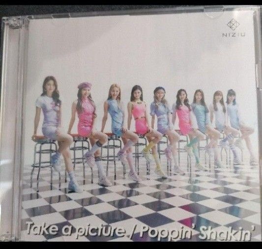 【初回限定】Take a picture/Poppin' Shakin'