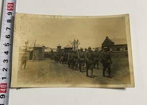軍隊 生写真 「陸軍歩兵 小隊 出立 中支戦線」帝国陸軍 旧日本軍 軍隊 古写真 