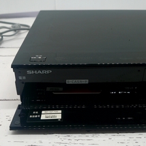 ■ SHARP AQUOS ブルーレイディスクレコーダー 2番組同時録画 BD-W1700 リモコン付き 2015年製 HDD/1TBシャープ 地デジ BD視聴確認済_画像3