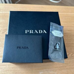 PRADA箱