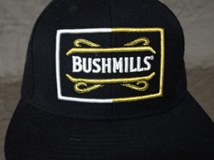 激レア USA購入 世界中で愛される シングルモルト アイリッシュウイスキー 【BUSHMILLS】 ブッシュミルズ ロゴ刺繍入りキャップ 中古良品