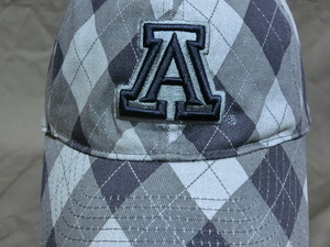 激レア USA購入【47BRAND】 USカレッジ アリゾナ大学ワイルドキャッツ【ARIZONA WILDCATS】【A】ロゴ刺繍入り チェック柄キャップ中古良品