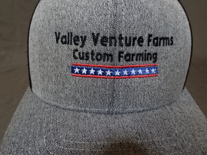 激レア USA購入 アメリカ企業モノ オレゴン州 農場経営【Valley Venture Farms】ロゴ刺繍入りメッシュキャップ グレー x ブラック 中古良品