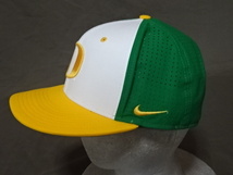 激レア USA購入 ナイキ【NIKE TRUE】【DRI FIT】USカレッジ オレゴン大学ダックス【OREGON DUCKS】【O】ロゴ刺繍入りメッシュCAP 中古良品_画像3