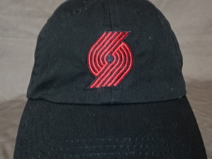 激レア USA購入 NBA ポートランド トレイルブレイザーズ【Portland TrailBlazers】スタジアム スポンサー【MODA】ロゴ刺繍入りCAP 中古良品