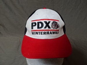 ★激レア USA購入 NHLホッケー傘下 オレゴン州ポートランド【Portland Winter Hawks】ロゴ刺繍入りキャップ 中古良品★