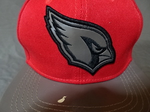 【難あり】激レア USA購入【Mitchell & Ness】製 NFLアメフト アリゾナ カーディナルス【Arizona Cardinals】 ロゴ刺繍入りCAP 中古品