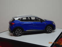 クリヤケースにクラック有り　1/43 NOREV ディーラー特注 RENAULT Captur Bleu toit gris 2020　青/銀屋根_画像4