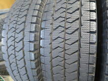 22年製バリ山 195/80R15 107/105N LT ◆ブリヂストン BLIZZAK VL10◆ 4本 B2089 スタッドレス_画像4