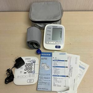 営MK45-60T OMRON オムロン 自動血圧計 HEM-7220 血圧計 腕式血圧計 上腕式血圧計 通電動作確認済み 2012年製