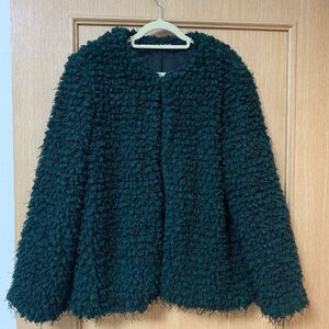 未使用品　ZARA BASIC モコモコ　ノーカラージャケット　M ザラ　