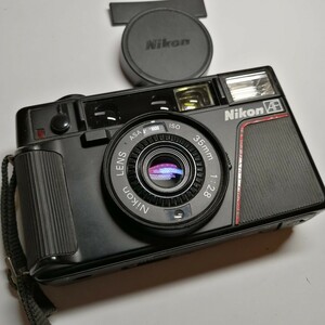 完動品　Nikon L35AF ピカイチ 255　ISO1000 　コンパクトフィルムカメラ　