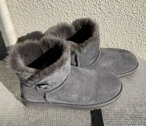 ◆UGG ムートンブーツ　グレー US9 26㎝ used◆