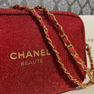 CHANEL　シャネル ショルダーバッグ　ポーチ　バッグ 新品 未使用　赤 ノベルティ　限定品 入手困難　レア　希少