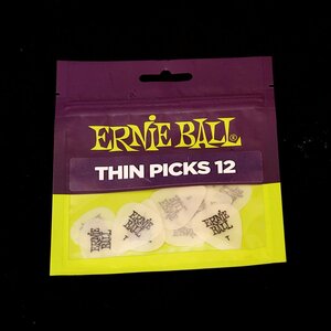 送料無料 アウトレット 特価 Ernie Ball アーニーボール 畜光ギターピック 12枚セット Super Glow Cellulose Thin Bag of 12 #9224