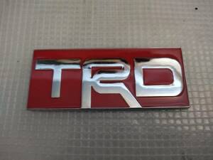 【送料無料】 TRD エンブレム 銀／赤／銀　横6.5cm×縦2.8cm ② TOYOTA　トヨタ　ガズー