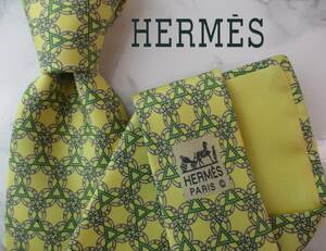 【極美品】HERMS／エルメスブランドネクタイ　フランス製　イエロー系／幾何学×リング柄　　２本以上ご購入で送料無料S117