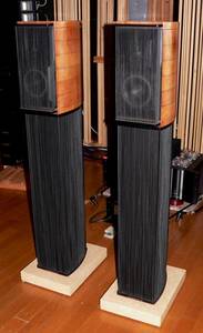 ☆　Sonus faber / Guarneri Homage / ソナス・ファベール / ガルネリ・オマージュ　/ 引き取り大歓迎　/ 特典いろいろ　☆ 