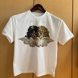 アディダスフィオルッチ エンジェル Tシャツ