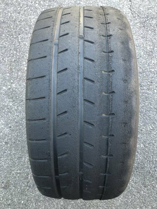 ヨコハマ　アドバンA052　225/40R18　1本　2022年製造　