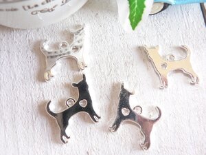 チャーム 　犬　いぬ　イヌ　4個　手芸　パーツ　ハンドメイド　#3791