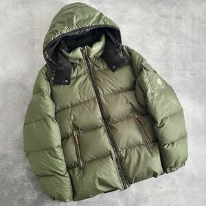 希少 美品 MONCLER モンクレール BAZILLE バジーレ ワッペンダウン カーキグリーン ジャケット 茶タグ 1サイズ S ブルゾン 