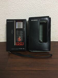 SONY ソニー カセットレコーダー TCM-19 ケース付 中古 現状渡し