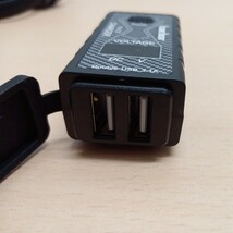 y121902r Kaedear (カエディア) バイク USB電源 防水 バイク専用 USB スマホ 充電 usbポート 2口 MOTOチャージャー KDR-M2A_画像5