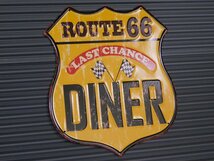 送料\350【ROUTE66 DINER・ルート66 ダイナー】※《エンボスメタルサイン》 アメリカン雑貨　エンボス看板　ブリキ看板　55_画像2